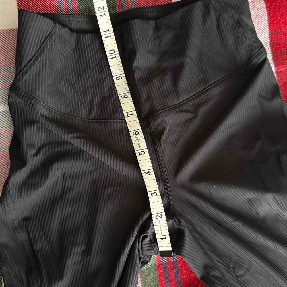 lululemon athletica Black High-Rise Leggings - Picture 4 of 4